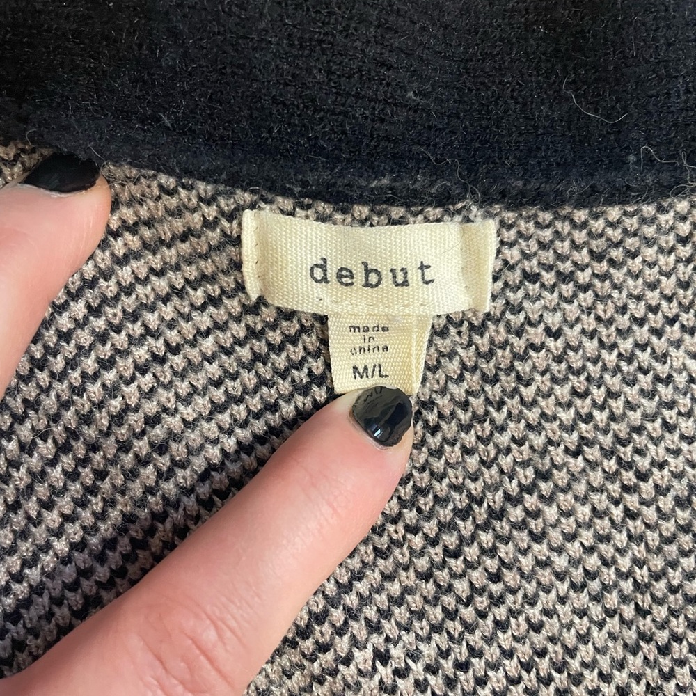 Cardigan - Picture 3 of 4